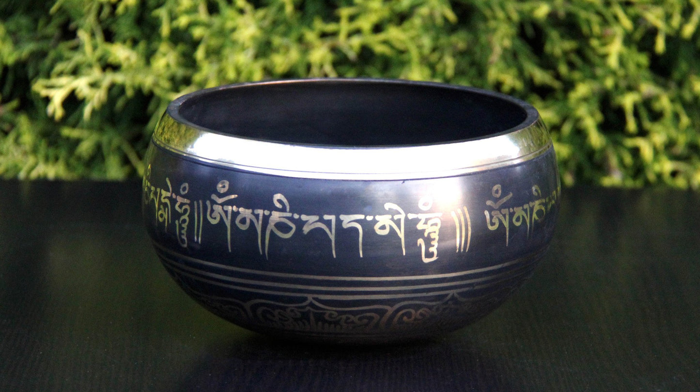 Gulpa Dotted Black Singing Bowl
