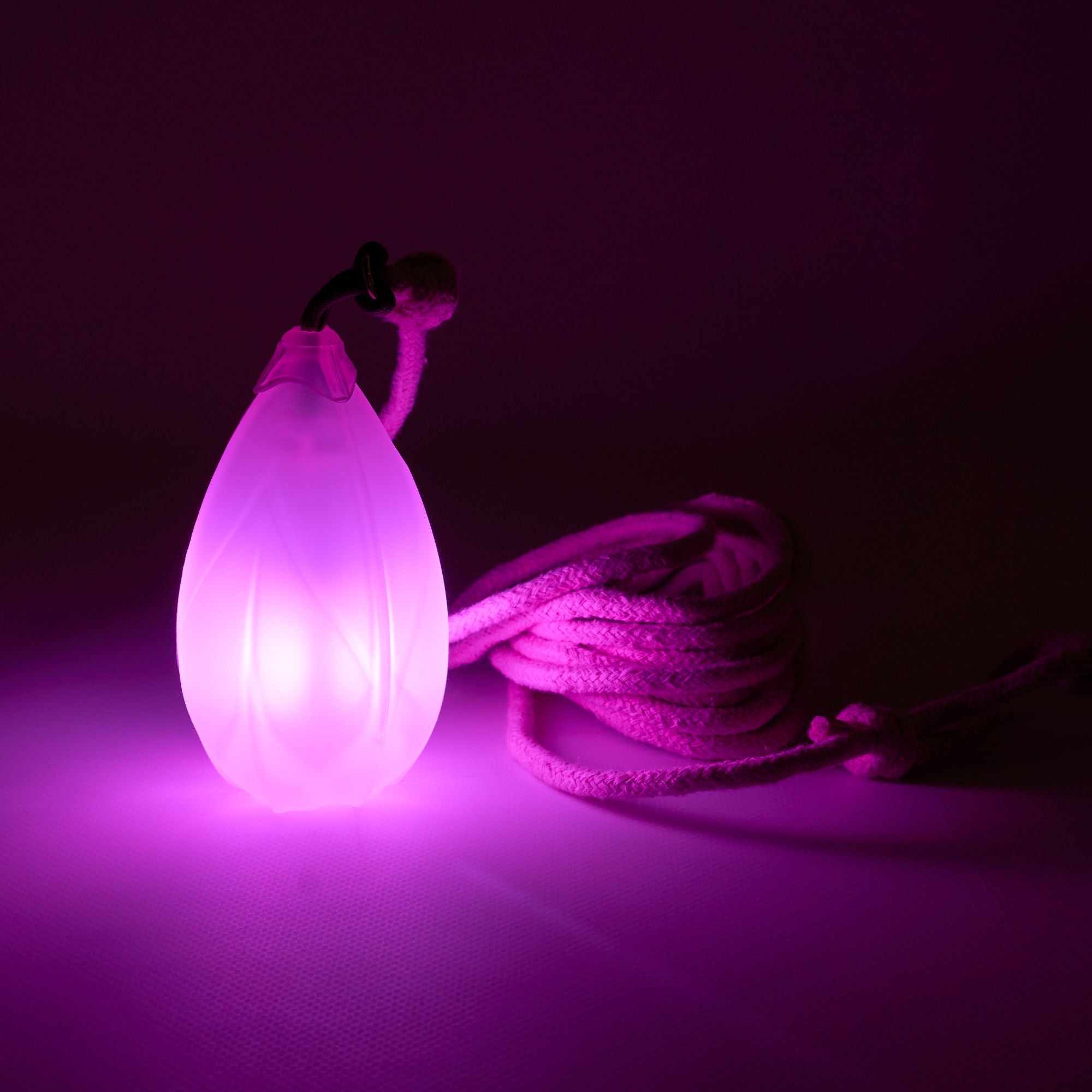 Pod Dart V2 by Flowtoys