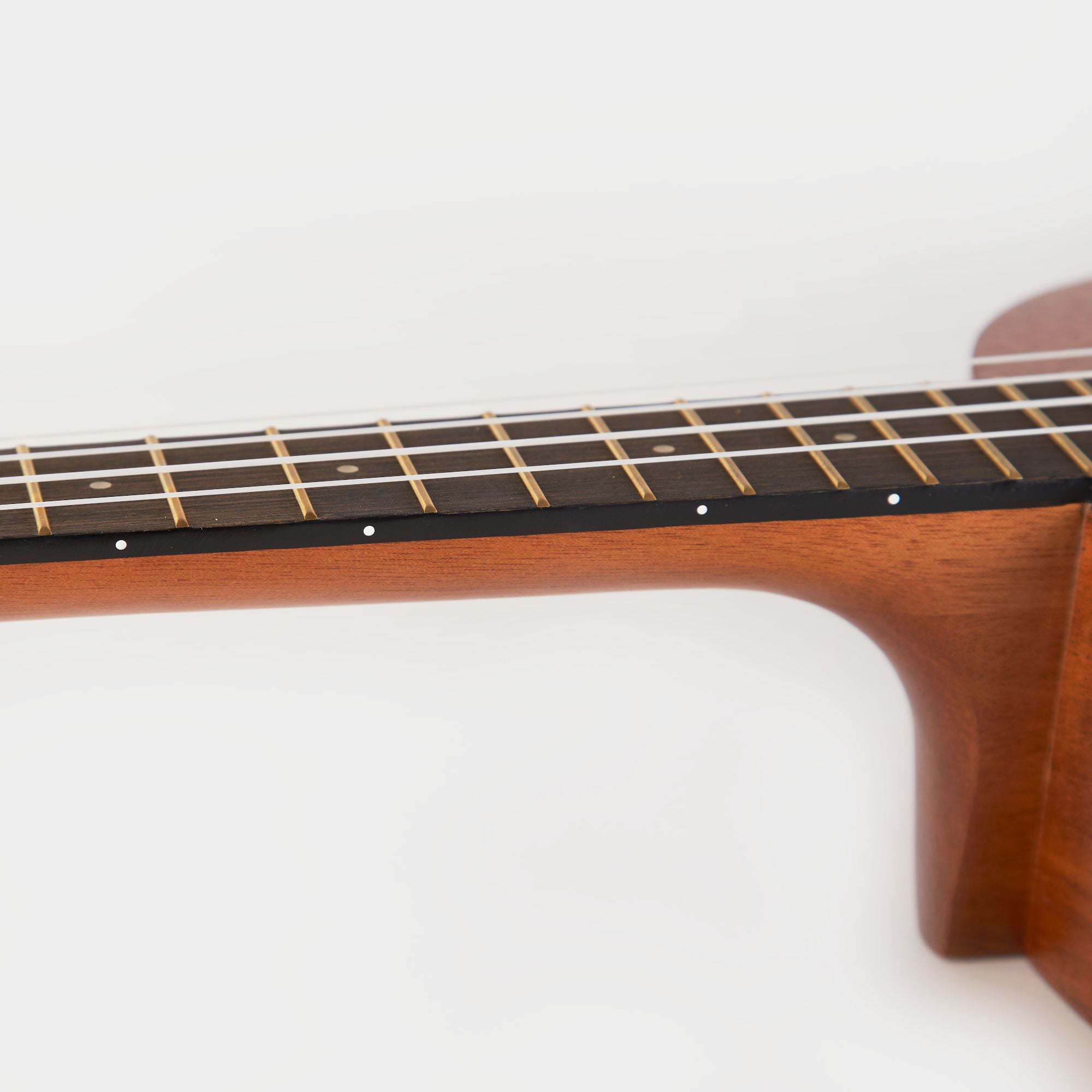 Makala Woodgrain Tenor Ukulele MK-T